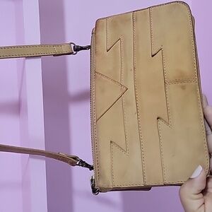 Lucky brand tan leather Crossbody Crossbody Bag